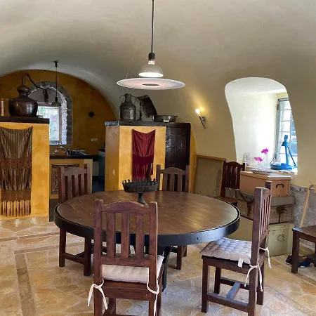Homestay Vincenzo's In A Tower/